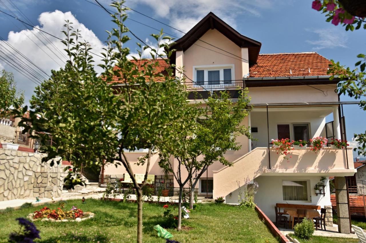 Saint Maria Guest House Велинград Экстерьер фото