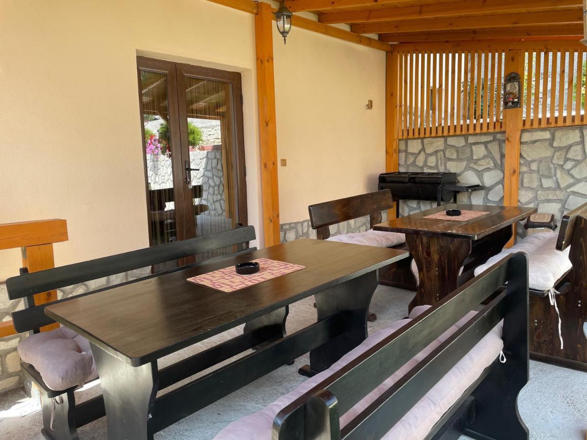 Saint Maria Guest House Велинград Экстерьер фото
